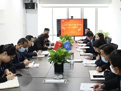 z6com尊龙凯时党支部组织开展“学习贯彻2022年全国两会精神”专题党课暨主题党